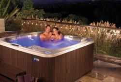 Inspiration Gallery - Pool Side Hot Tubs - Image: 244