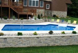 Inspiration Gallery - Pool Retaining Wall - Image: 209